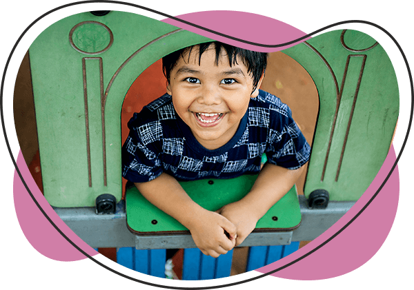 kid-smiling-plyground